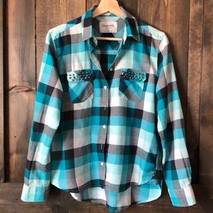 Aéropostale Long Sleeve Button Down shirt in Large